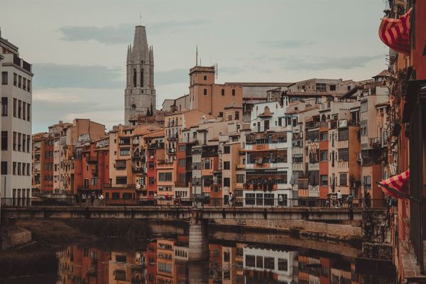 Günstige Mietwagen in Girona am Bahnhof buchen